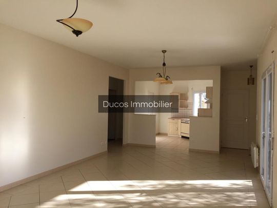 Location Maison 5 pièces 101m² DURAS 47120 - Photo 1