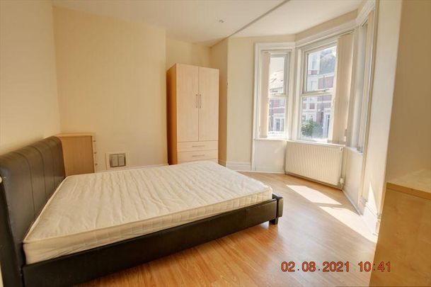 3 bedroom apartment to rent - Photo 1