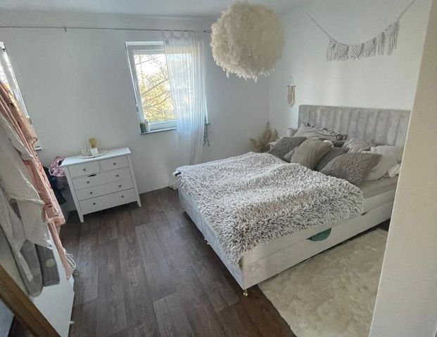 2 1/2 Zimmer, Lift, Balkon, citynah, gute Verkehrsanbindung - Photo 1