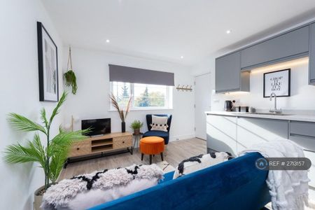 1 bedroom flat to rent - Photo 4