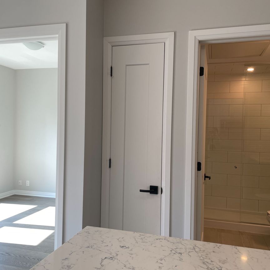 For Lease - 102 Grovewood Common Unit# 502, Oakville, Ontario - Photo 1