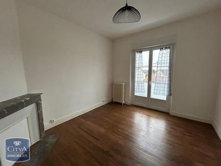 Location Maison 5 pièces 79m² LE BLANC 36300 - Photo 4