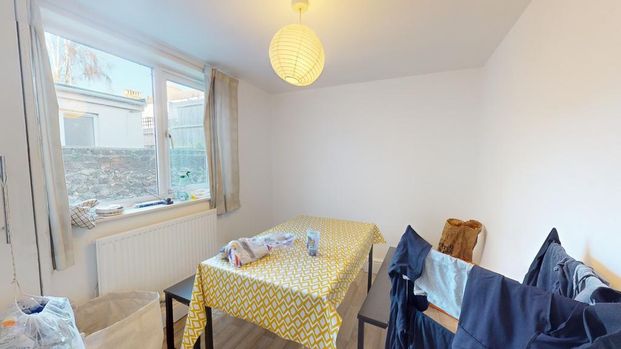 5 bedroom terraced house to rent - Photo 1