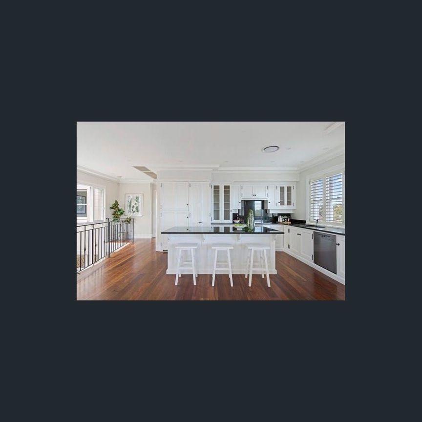 Amazing Family Home - Photo 1