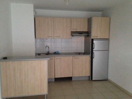 location Appartement T3 DE 64.81m² À CORBEIL ESSONNES - Photo 2