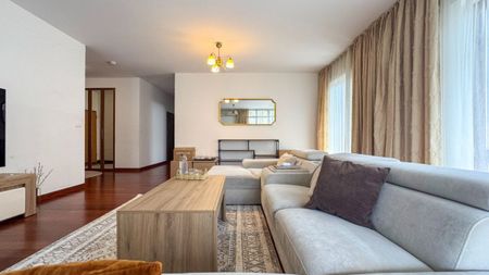 Bright & Spacious | Park | Prestigious Location 160 m² - Zdjęcie 2
