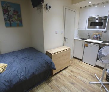 Studio to rent - Photo 1