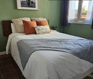 barcelona, Catalonia 08008 - Photo 2