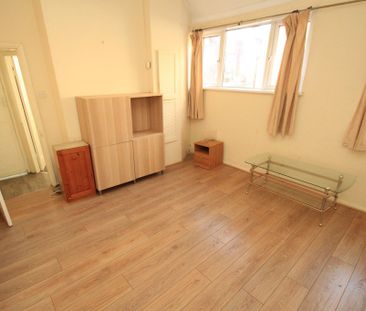 1 bed apartment to rent in Stoneygate Road, Leicester, LE2 - Photo 1