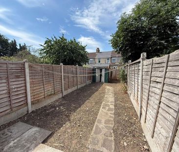 3 bedroom house to rent - Photo 3