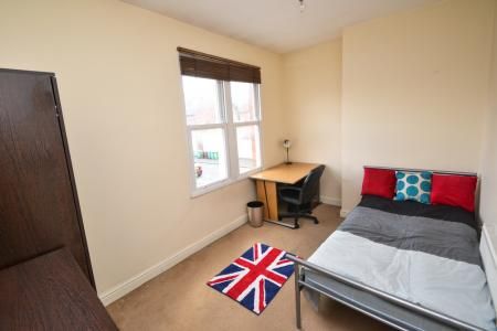 Dunkirk Road, Dunkirk, Nottingham, NG7 - Photo 2