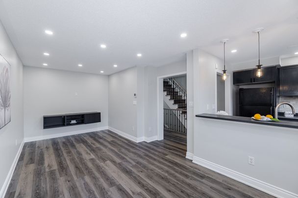 For Lease - 3034 drumloch Avenue, Oakville, Ontario - Photo 1