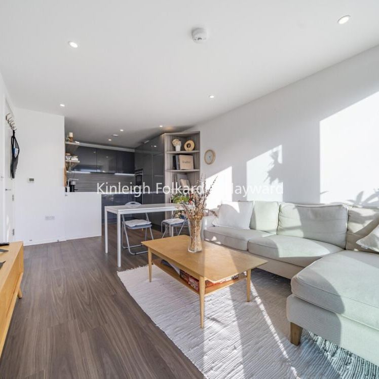 Spectrum Way, Southfields SW18 - Photo 1