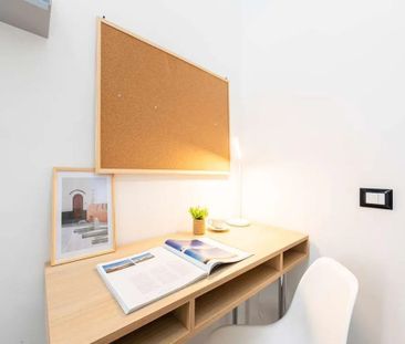 Viale Col di Lana, Milan, Lombardy 20136 - Photo 6