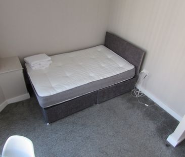 Room in a Shared House, Hannan Road, L6 - Photo 6