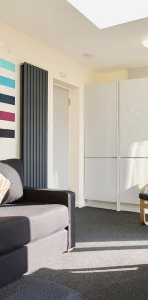 1 bedroom in a house share to rent - Photo 1