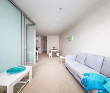 Stylish CBD One-Bed - Move In Ready! - Photo 1