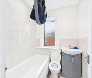 Manchester Road, Kearsley, Bolton, Greater Manchester, BL4 - Photo 6