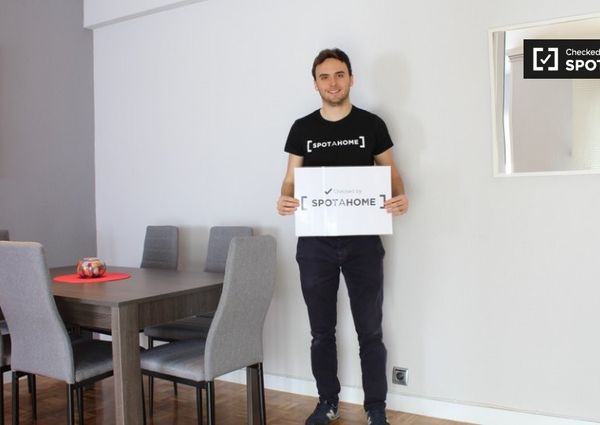 madrid, Community of Madrid 28024