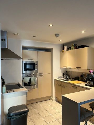 Room in a Shared Flat, Fernie Street, M4 - Photo 2