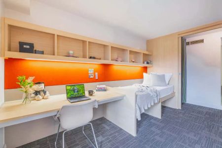 2 Bedroom Studio with Balcony - Photo 4