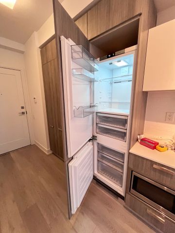 For Lease - 50 Charles Street Unit# 1109, Toronto, Ontario - Photo 2