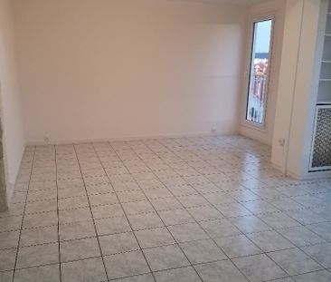 Location Appartement 3 pièces 64m² ST MAUR DES FOSSES 94100 - Photo 1