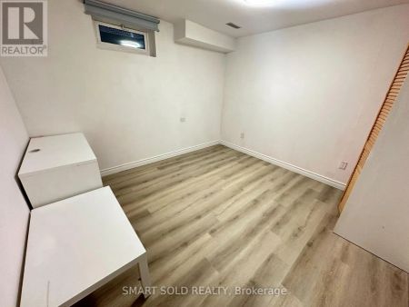 4211 MURRAY HILL CRESCENT - Photo 2