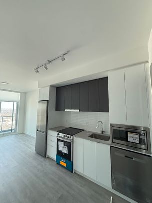 For Lease - 50 Upper Mall Way Unit# 3009, Vaughan, Ontario - Photo 1