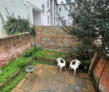 Room in a Shared House, Sackville Road, BN3 - Photo 4
