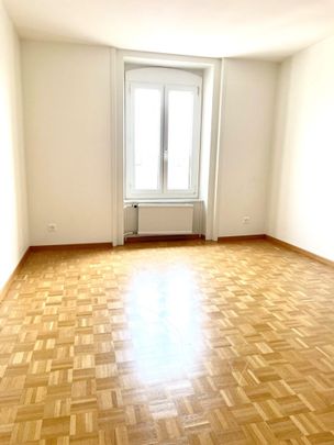 Magnifique appartement entièrement rénové de 5.5 pièces situé au 1er étage - Photo 1