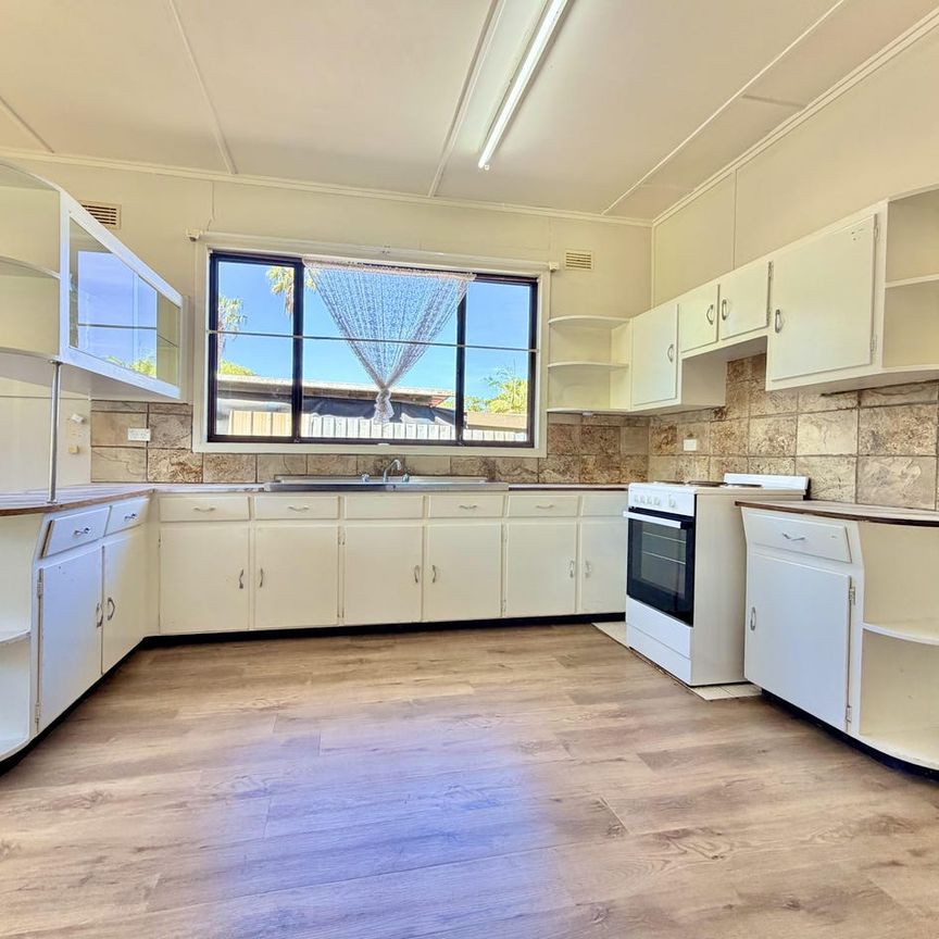 Quiet Street within Menangle Park - Photo 1