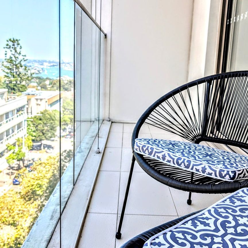 Magnificent FULLY FURNISHED two bedroom apartment with stunning harbour view(Flexible lease term from 6 month) - Photo 1