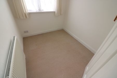 149 Willerby Road - Photo 2