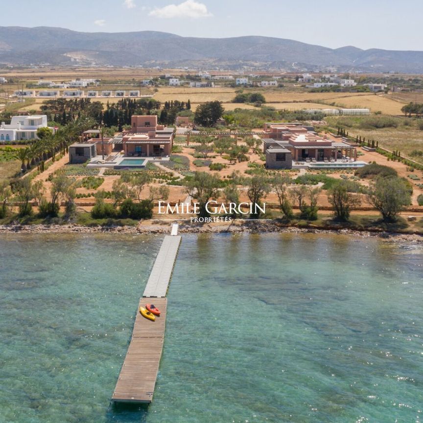 Symbiose Naturelle Pieds Dans l'Eau: Domaine d'Exception sur les Côtes Idylliques de Paros - Photo 1