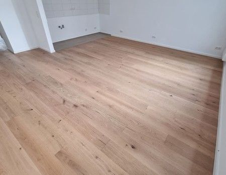 Traumwohnung! Erdgeschosswohnung mit Terrasse in Flinger ab dem 01.12.2025 - Photo 1