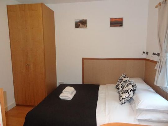 Flat 117 Fulham Palace Road, Fulham W6 9HH - Photo 1