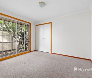 Villa In The Heart Of Thornbury - Photo 4