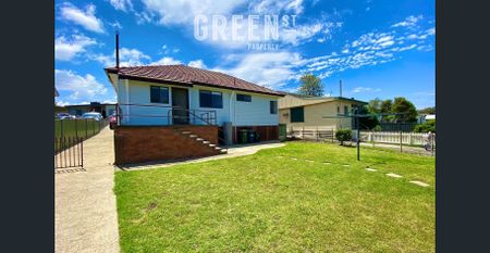Charming Family Home in the Heart of Kotara - Photo 5