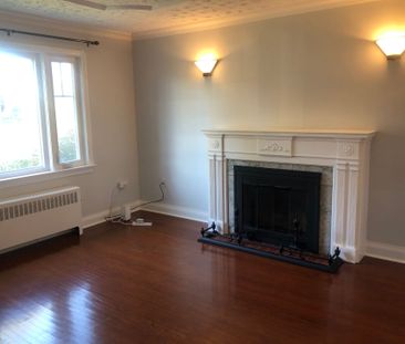 For Lease - 1 Ash Crescent Unit# Main Fl, Toronto, Ontario - Photo 6