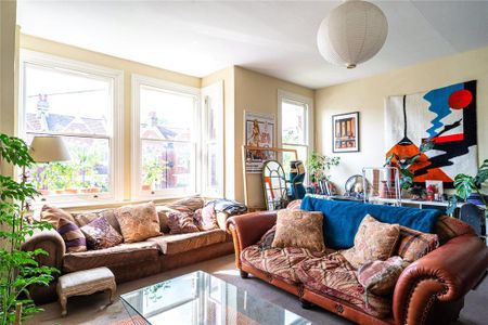 3 bedroom apartment to rent - Photo 3