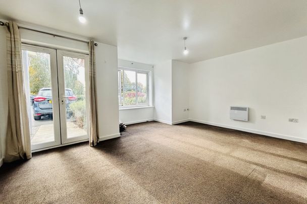 Magellan Way, DERBY - Photo 1