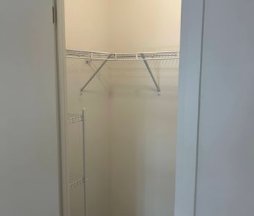 For Lease - 3250 Carding Mill Trail Unit# 221, Oakville, Ontario - Photo 4