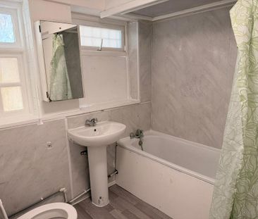 2 bedroom semi-detached house to rent - Photo 5