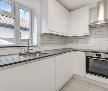 Room 2 - Northumberland Road, North Harrow, HA2 - Photo 4