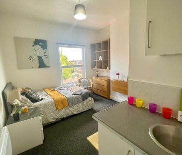 Studio to rent - Photo 2