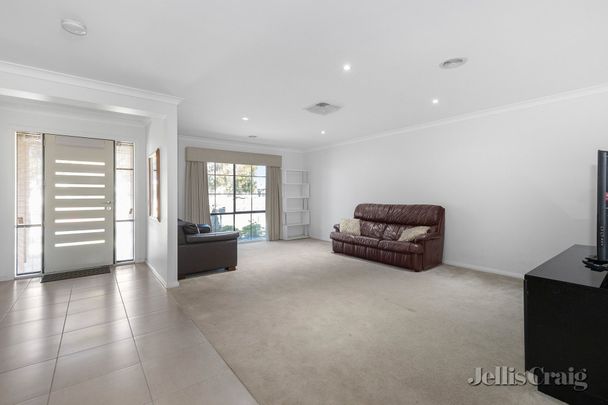 117 Dyson Drive, Alfredton - Photo 1