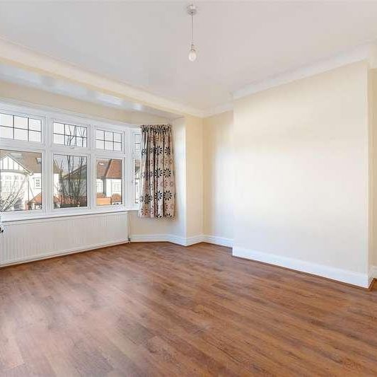 Colebrooke Drive, Wanstead, E11 - Photo 1