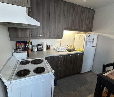 3 1/2 semi-meublé Ste Foy - Photo 1