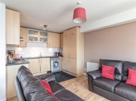 1 bedroom flat to rent - Photo 2